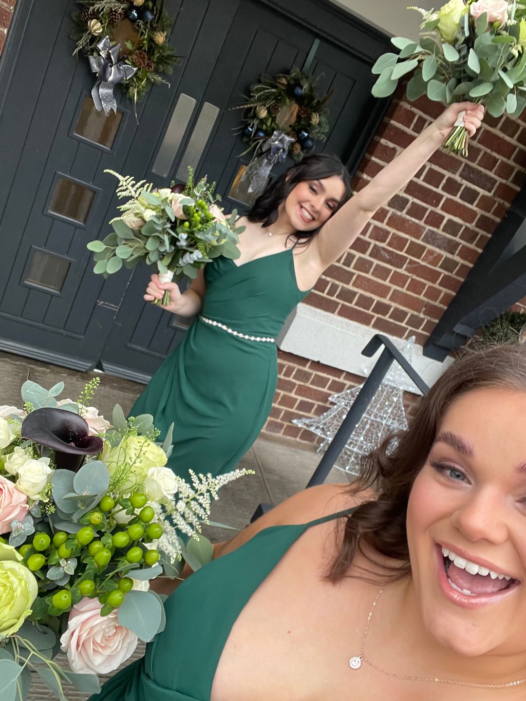 Bridesmaids in green