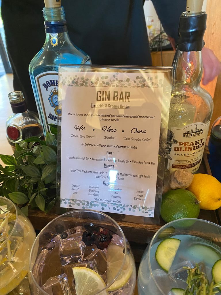 Gin bar