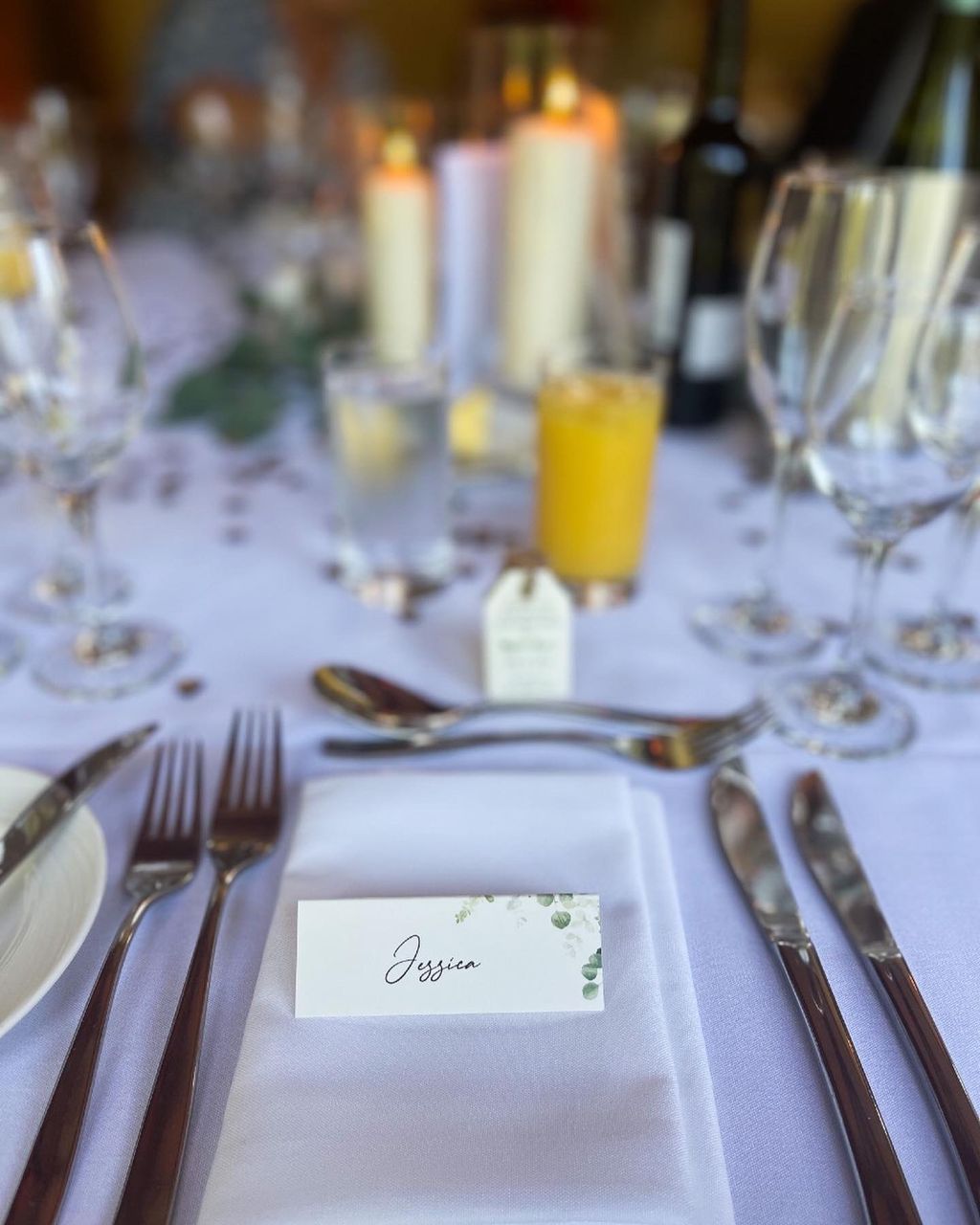 Place settings at a wedding